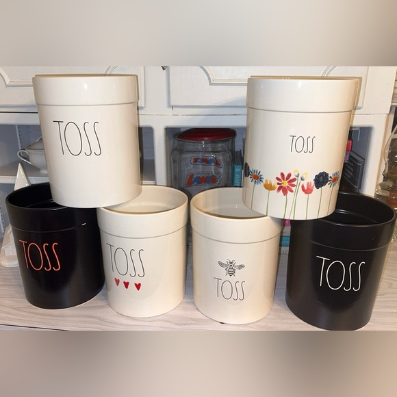 Rae Dunn VHTF Ceramic Toss Waste Basket/Can/Container/Bin Trash Can ‘TOSS’ - Picture 2 of 14